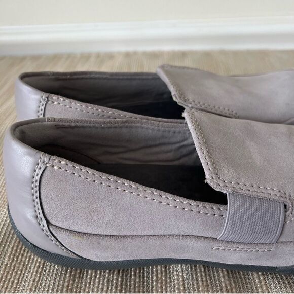 Clarks® Haley Park Grey Suede
Comfort Loafers Size 8 Women’s - Picture 15 of 16